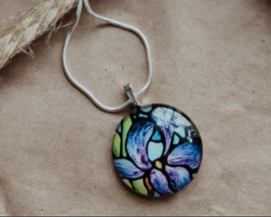 Jewelry: Glass Iris Necklace