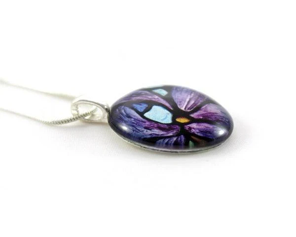 Jewelry: Glass Iris Necklace - Image 2
