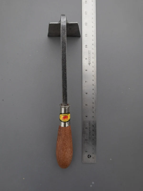 Tool: Hand Hoe - Image 4