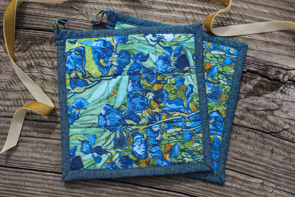 Kitchen: Pot Holder Set of Two - Image 3