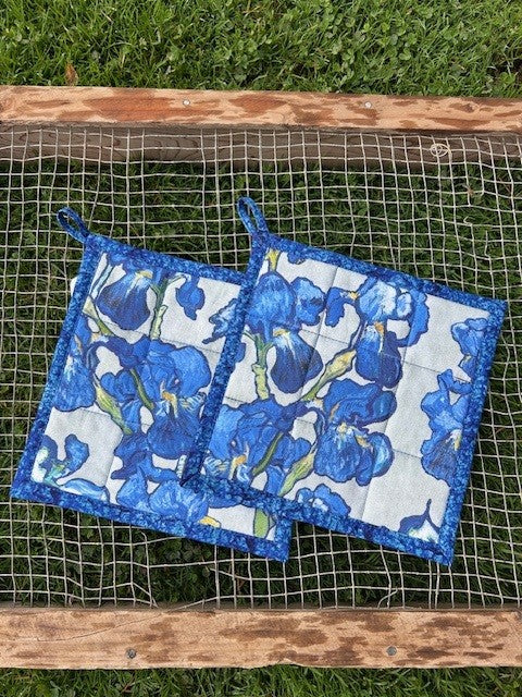 Kitchen: Pot Holder Set of Two - Image 4