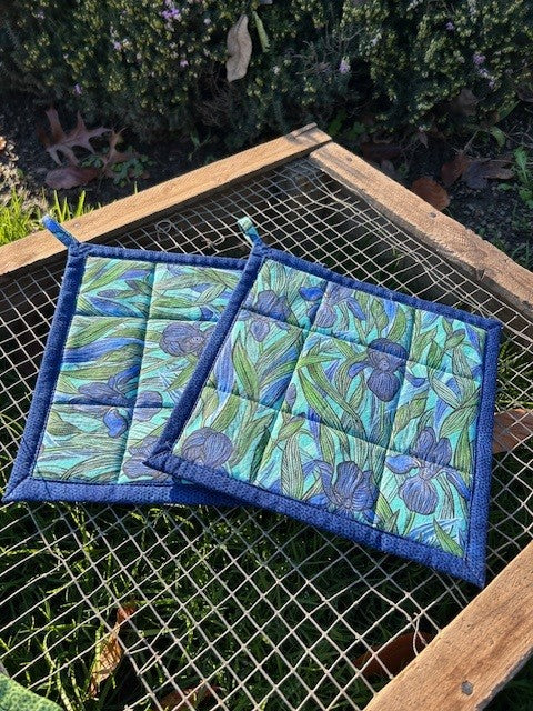 Kitchen: Pot Holder Set of Two - Image 7